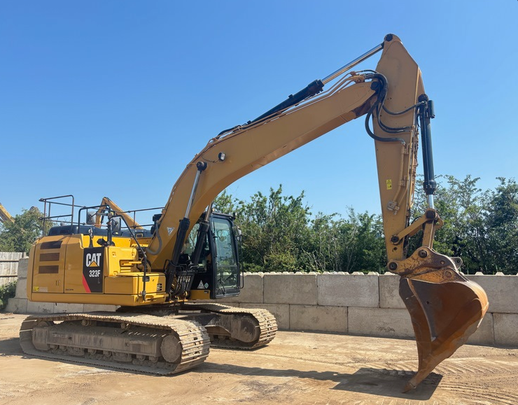 Caterpillar 323FL