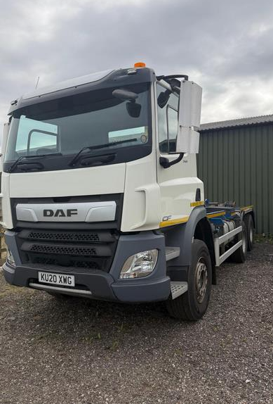 DAF CF340 , 6 WHEEL HOOK LOADER